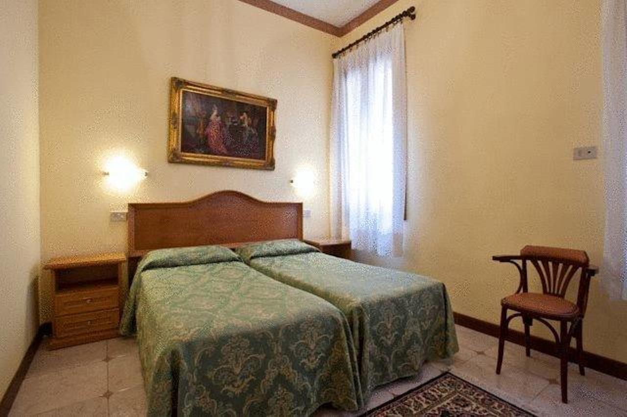 ונציה Hotel Florida מראה חיצוני תמונה