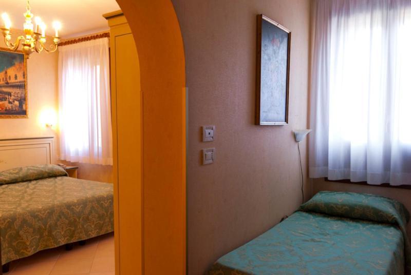 ונציה Hotel Florida מראה חיצוני תמונה
