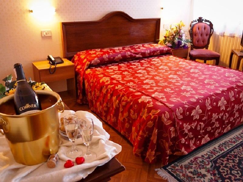 ונציה Hotel Florida מראה חיצוני תמונה